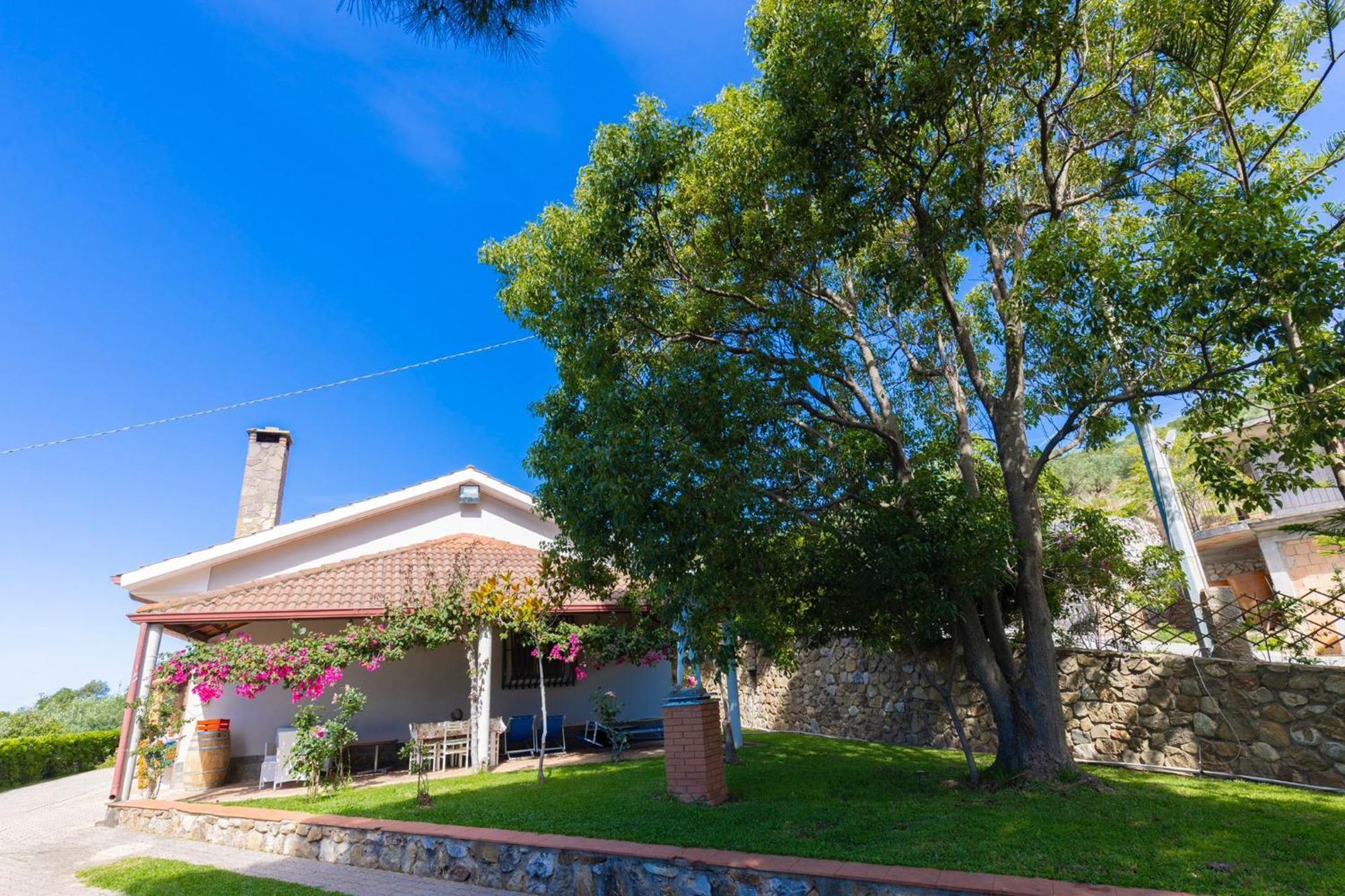 La Casa Di Nonna Villa ลาเมเซ แตร์เม ภายนอก รูปภาพ
